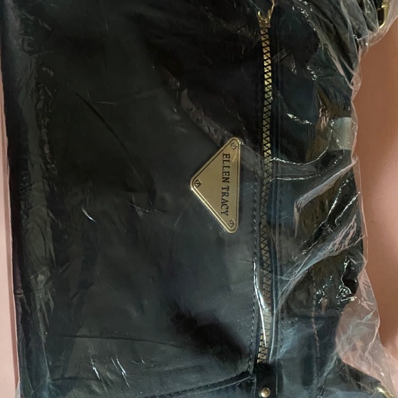 Ellen Tracy - Picture 3 of 4